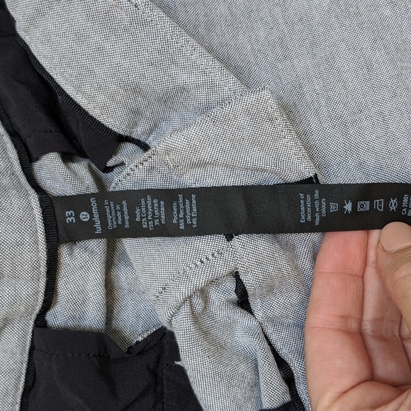 Lululemon Men's Shorts - Size 32 - Picture 2 of 4